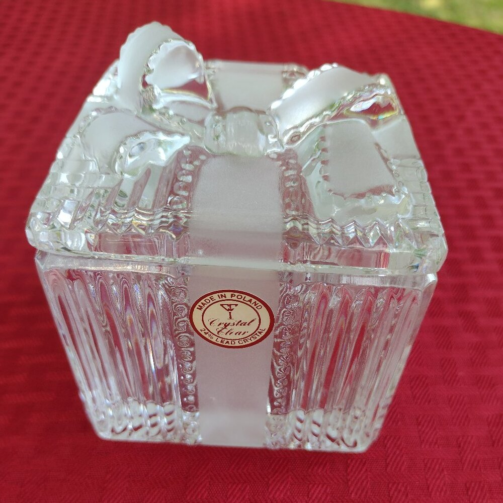 Full-Lead Crystal (24%), Made in Poland, Crystal Clear Trinket Box with Bow